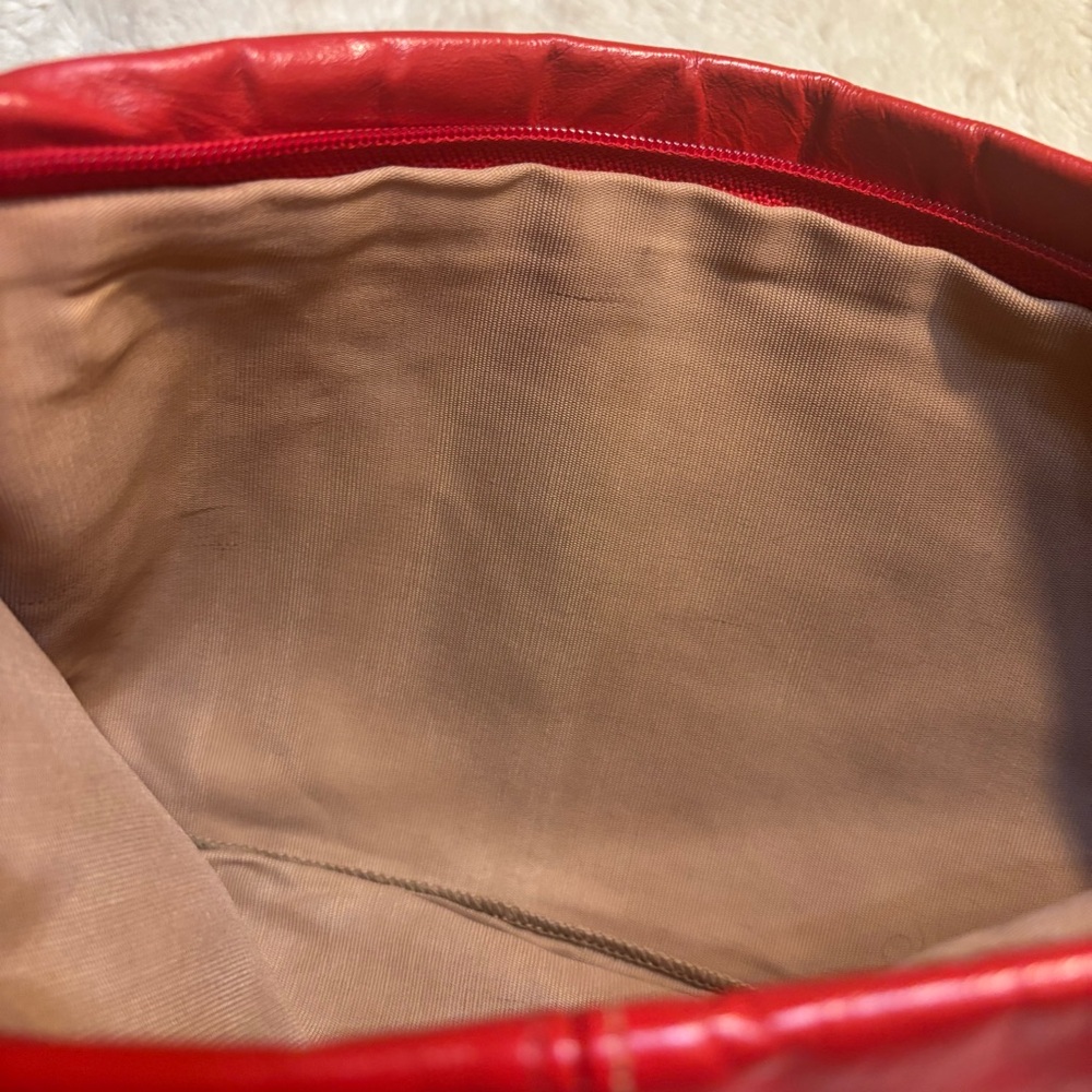 Vintage Clutch Red Faux Leather with 3D Floral Accent Zippered Close Classic - Picture 10 of 13
